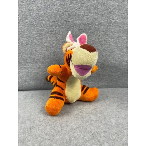Disney Winnie the Pooh Tiger Plush Stuffed Animal Easter Bunny Dann Dee 7" - Picture 1 of 4